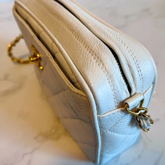 SOLD Small Vintage CHANEL White Caviar Camera Bag - Picture 11 of 16